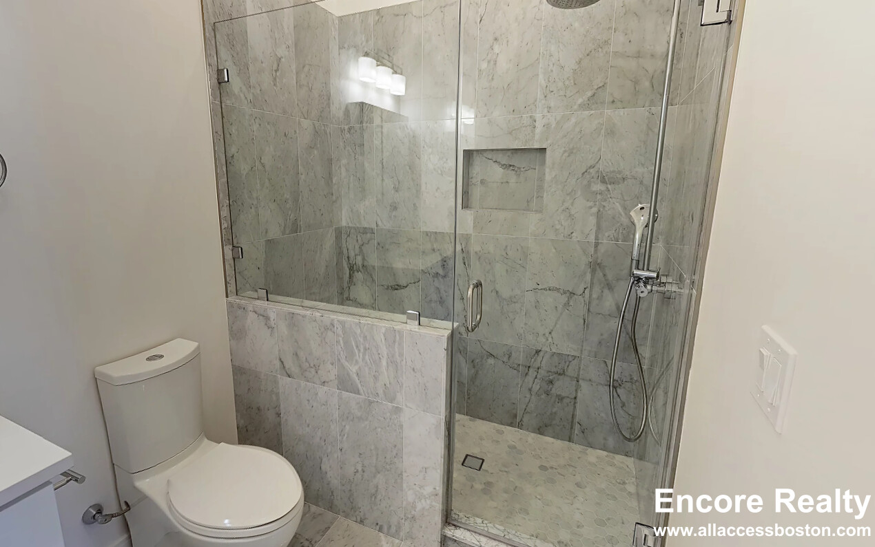 2 bed, 2 bath apartment for rent at 32 Cummins Highway Unit 5, Roslindale — photo 6 of 6
