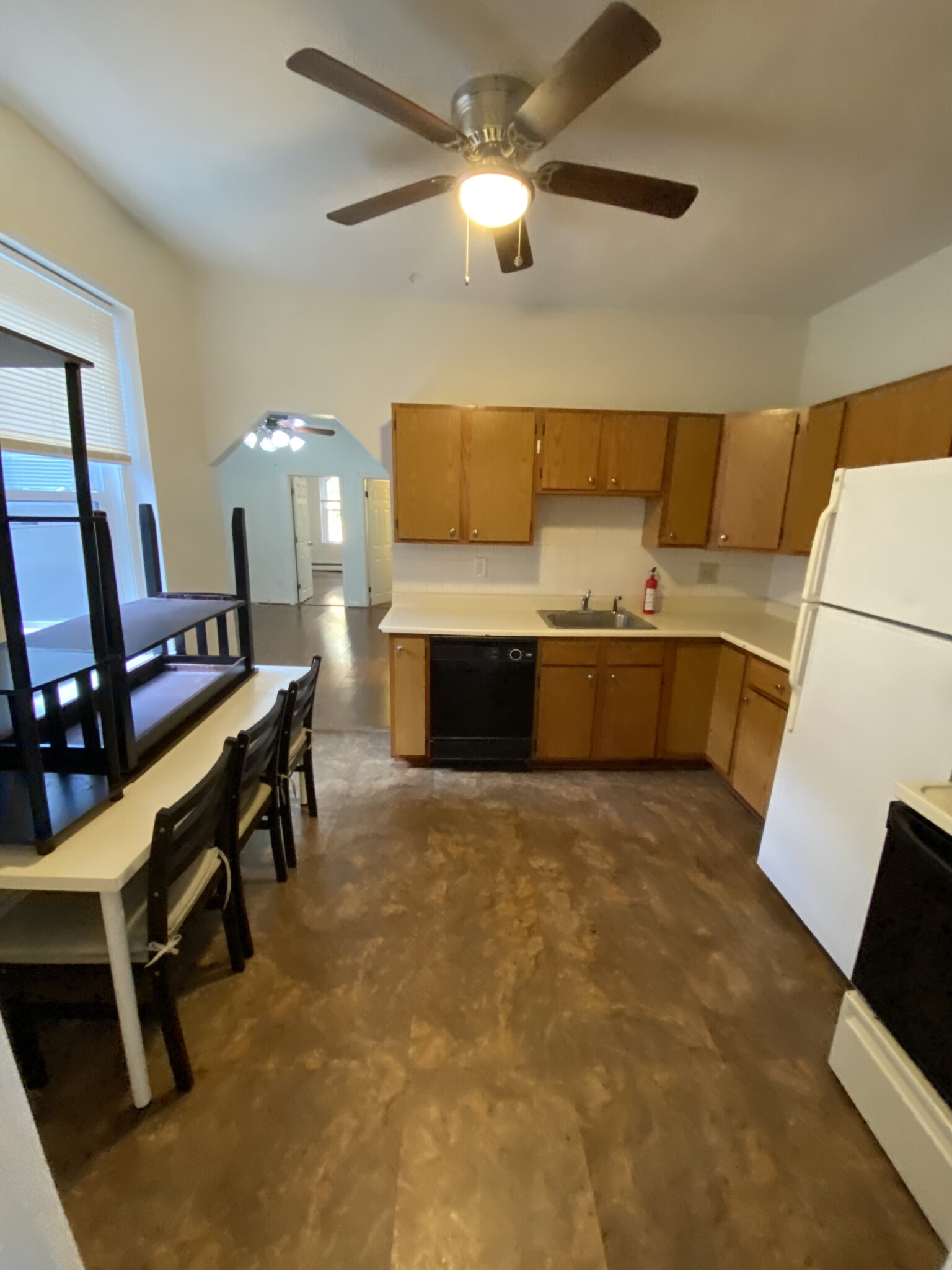 3 bed, 1 bath apartment for rent at 32 Cunard St Unit 3, South End — photo 7 of 15