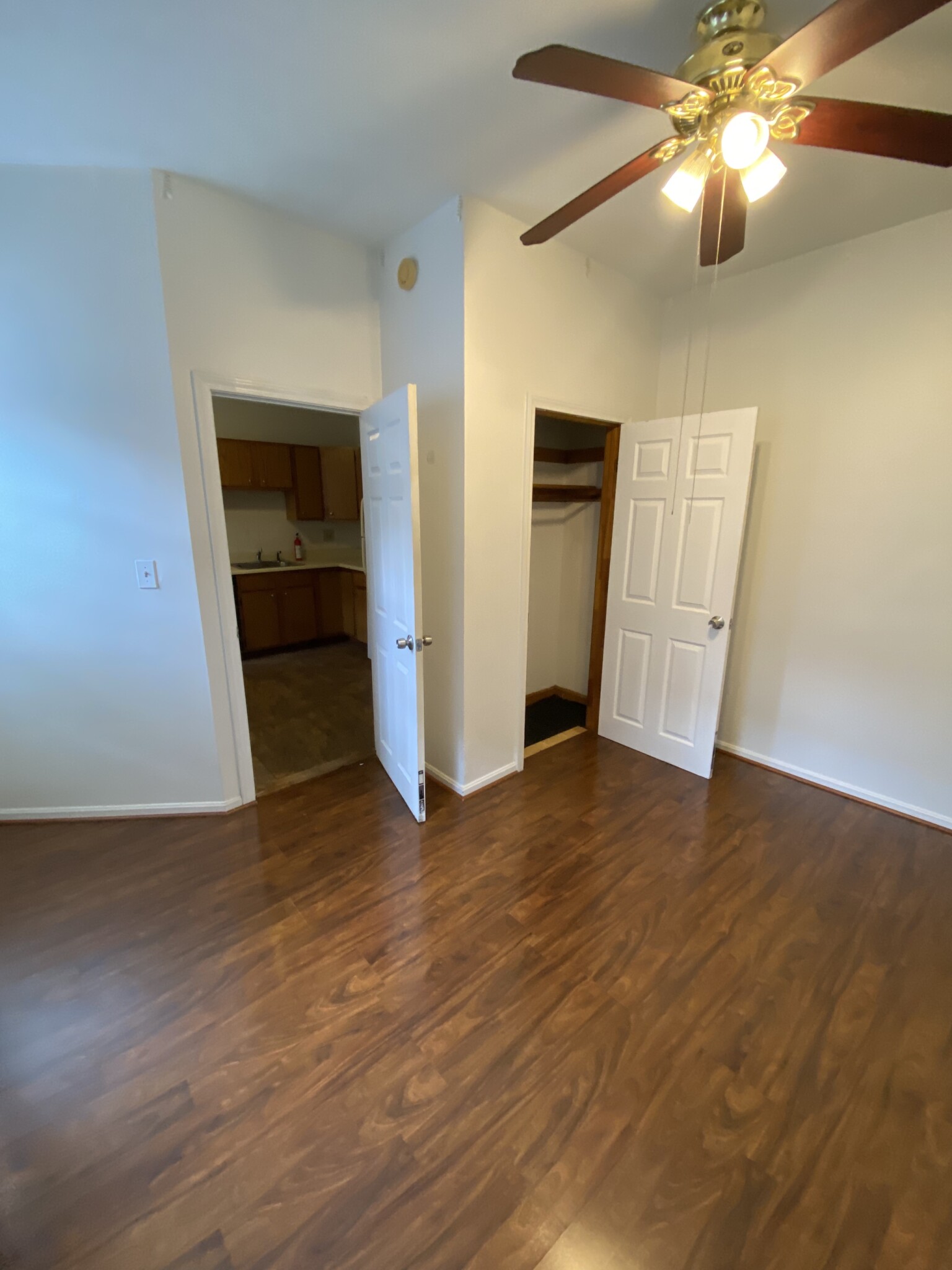3 bed, 1 bath apartment for rent at 32 Cunard St Unit 3, South End — photo 3 of 15