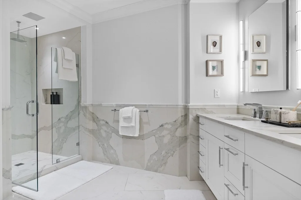 3 bed, 2 bath apartment for rent at 32 Derne St Unit 2C, Beacon Hill — photo 23 of 40
