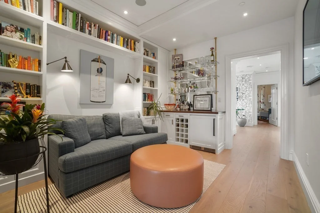 3 bed, 3 bath apartment for rent at 32 Derne St Unit 6B, Beacon Hill — photo 14 of 34