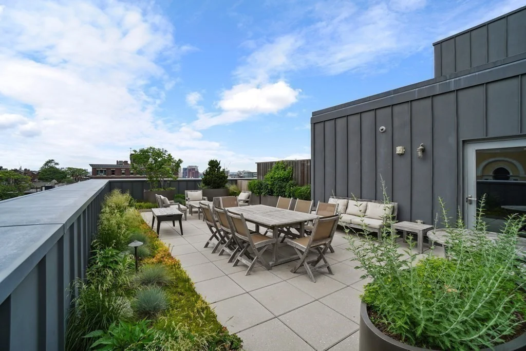 3 bed, 3 bath apartment for rent at 32 Derne St Unit 6B, Beacon Hill — photo 28 of 34