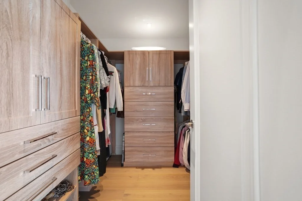 3 bed, 3 bath apartment for rent at 32 Derne St Unit 6B, Beacon Hill — photo 20 of 34
