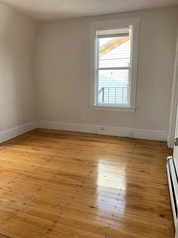 4 bed, 2 bath apartment for rent at 32 E Cottage Unit 2, Dorchester — photo 8 of 12