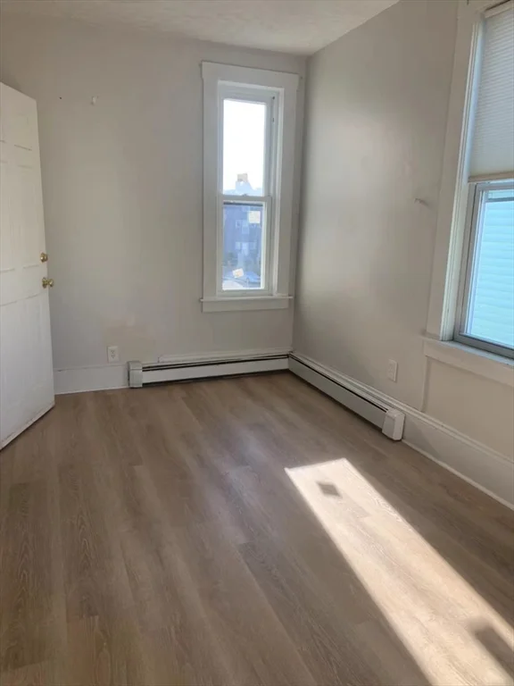 4 bed, 2 bath apartment for rent at 32 E Cottage Unit 2, Dorchester — photo 11 of 12