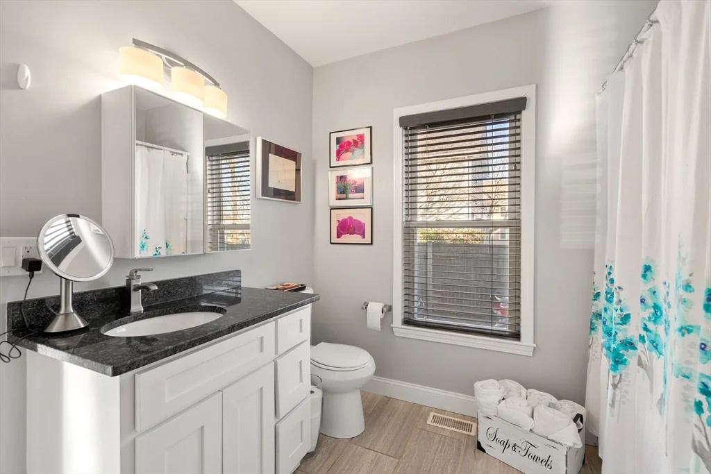 2 bed, 1 bath apartment for rent at 32 E Chestnut St Unit 32, Sharon — photo 9 of 14