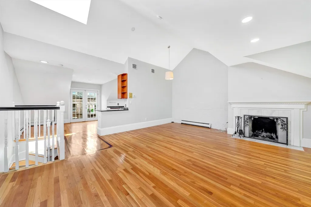 3 bed, 1.5 bath apartment for rent at 32 West Springfield St Unit 3, South End — photo 22 of 35