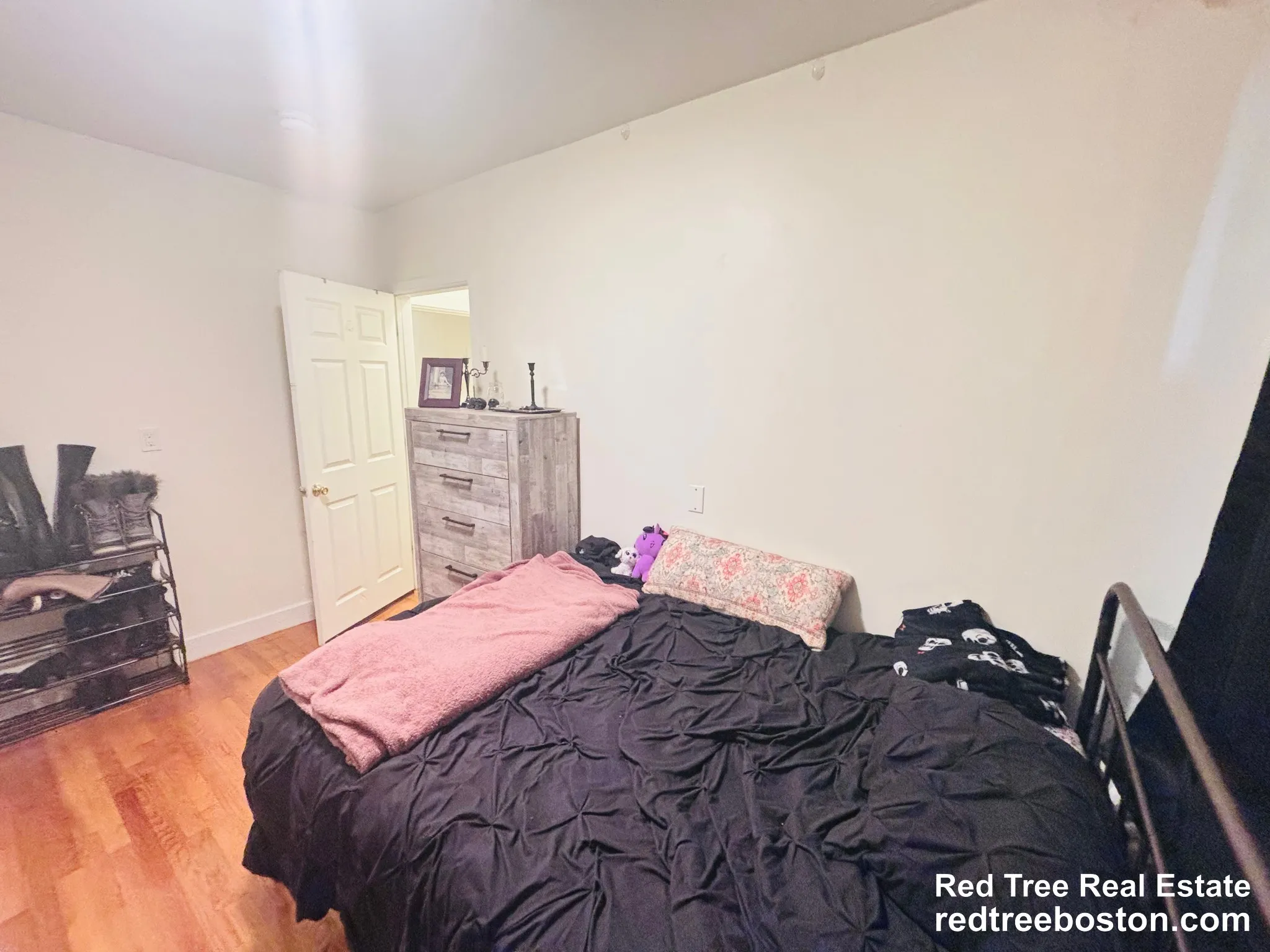 2 bed, 1 bath apartment for rent at 32 Edgerly Rd Unit 1, Fenway — photo 4 of 8