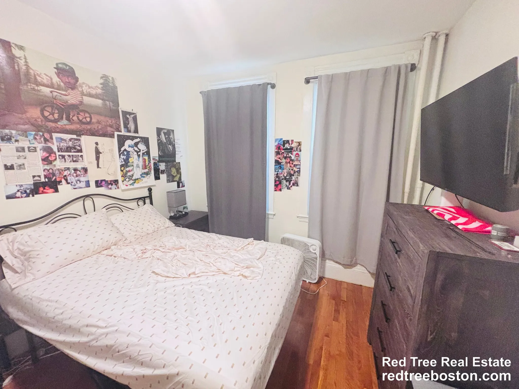 2 bed, 1 bath apartment for rent at 32 Edgerly Rd Unit 1, Fenway