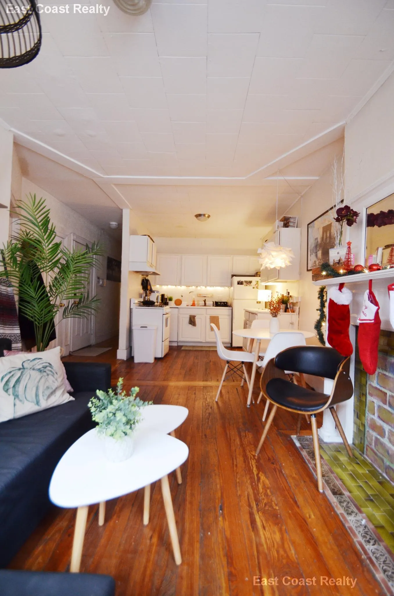 3 bed, 1 bath apartment for rent at 32 Edgerly Rd Unit 2, Fenway — photo 3 of 11