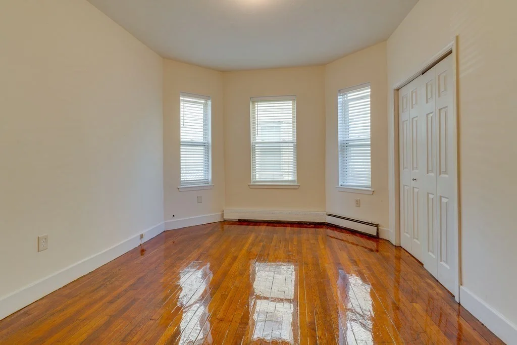 3 bed, 1 bath apartment for rent at 32 Elmhurst St Unit 1, Boston — photo 7 of 15