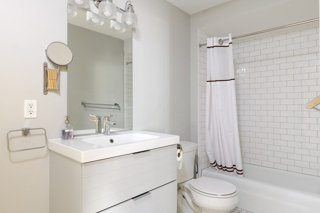 3 bed, 1 bath apartment for rent at 32 Eustis Unit 32, Baldwin — photo 7 of 10