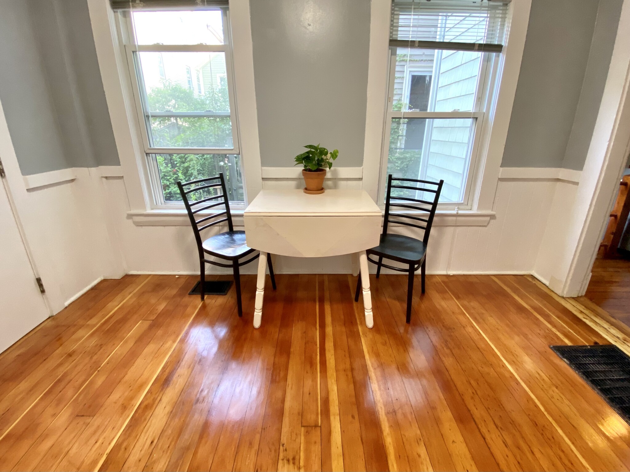 Studio bed, 1 bath apartment for rent at 32 Fairmont Ave Unit 1R, Cambridgeport — photo 3 of 16