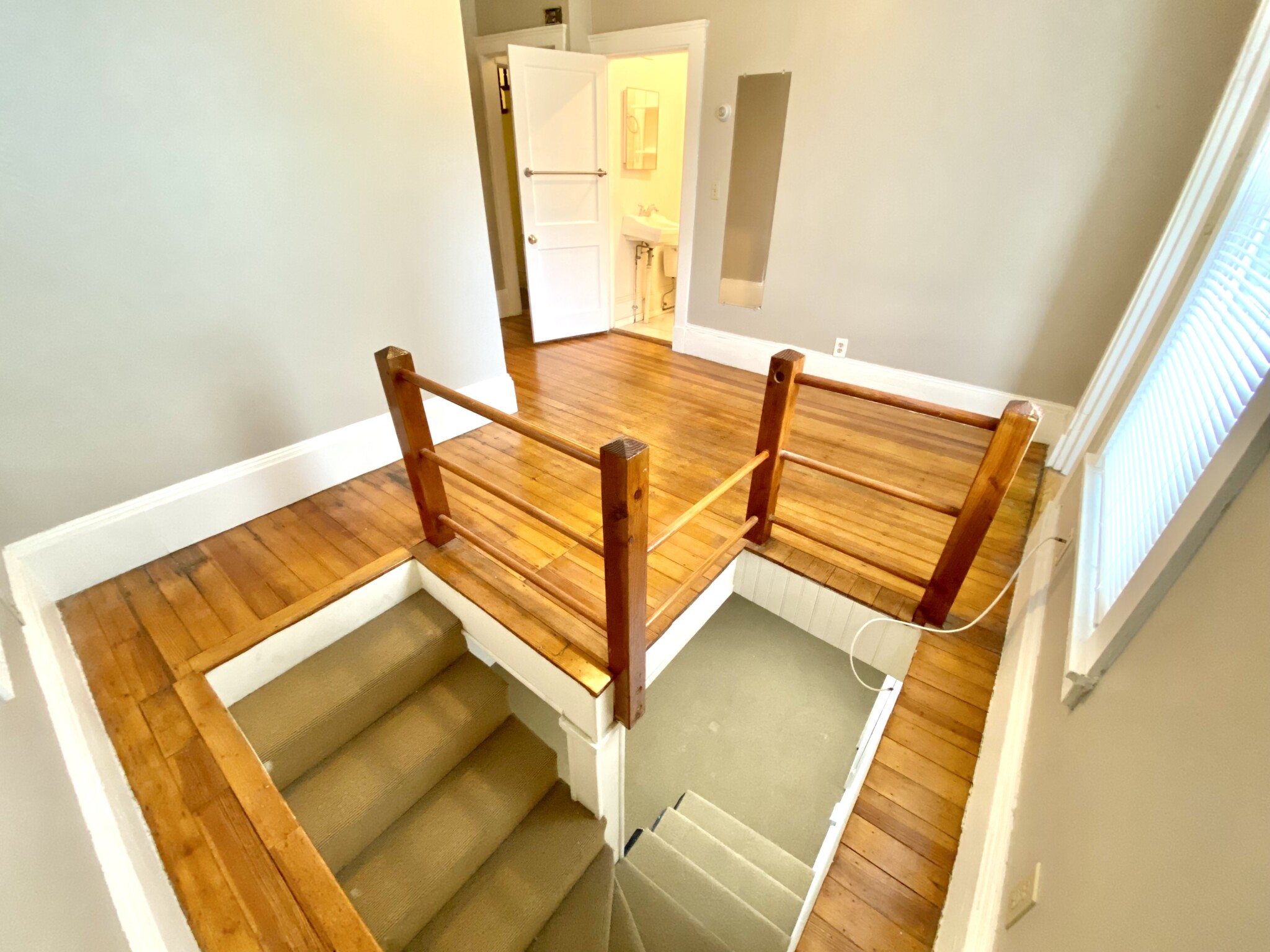 Studio bed, 1 bath apartment for rent at 32 Fairmont Ave Unit 1R, Cambridgeport — photo 9 of 16