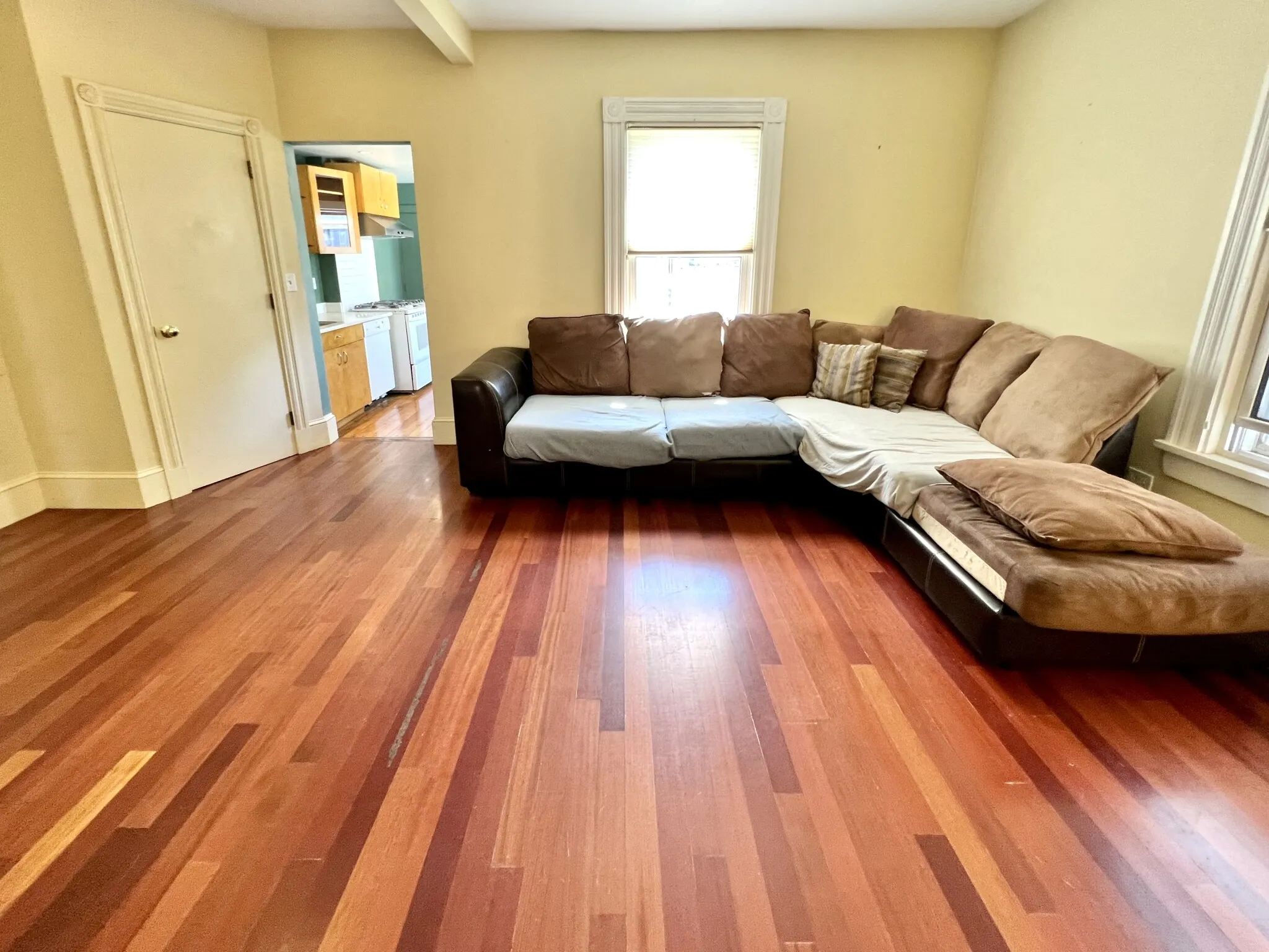3 bed, 2 bath apartment for rent at 32 Fairmont Ave Unit 2, Cambridgeport — photo 33 of 39