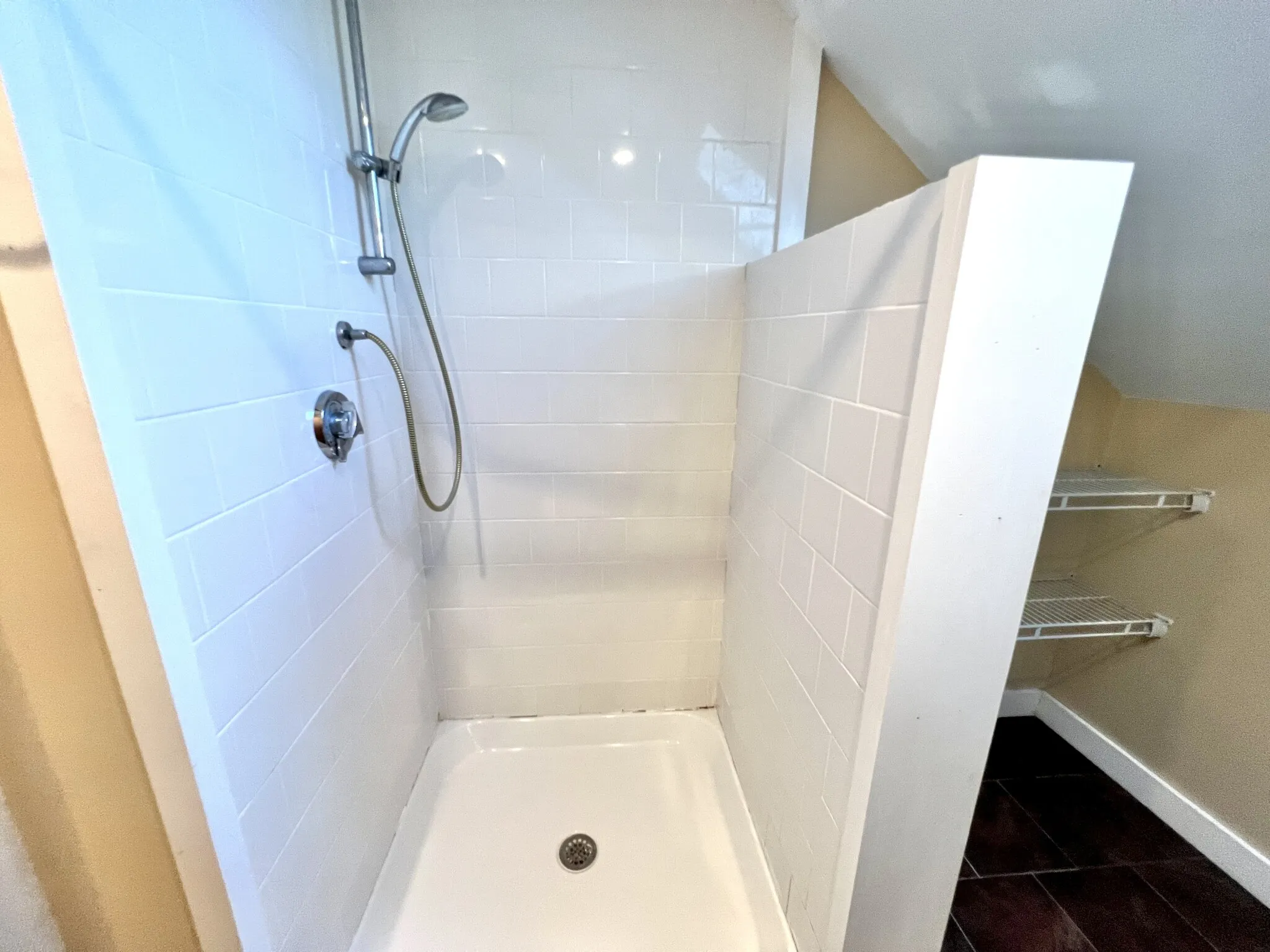 3 bed, 2 bath apartment for rent at 32 Fairmont Ave Unit 2, Cambridgeport — photo 27 of 39