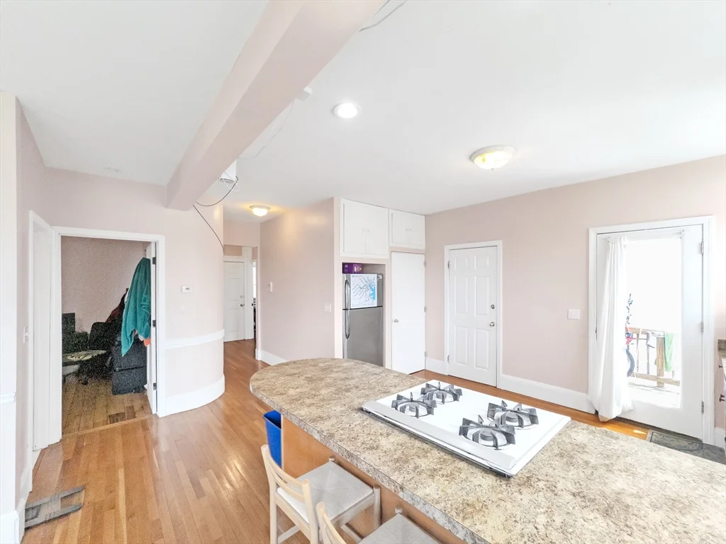 4 bed, 1 bath apartment for rent at 32 Fisher Ave Unit 2, Mission Hill — photo 3 of 23
