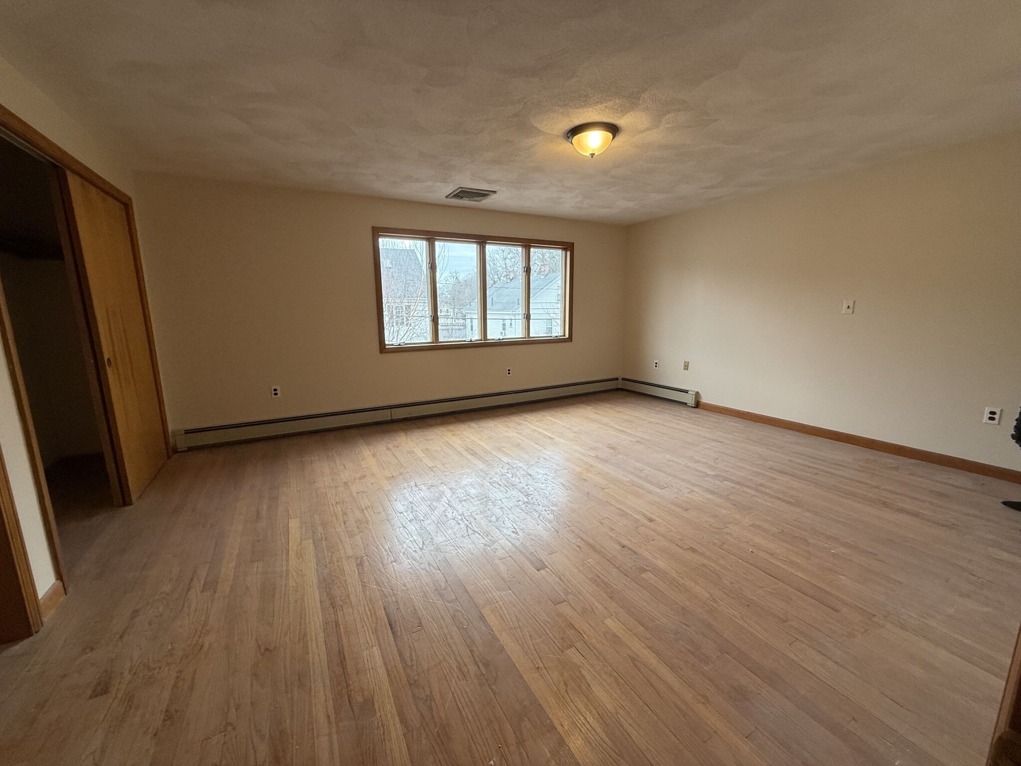 3 bed, 1.5 bath apartment for rent at 32 Forest St Unit 1, Watertown — photo 6 of 11