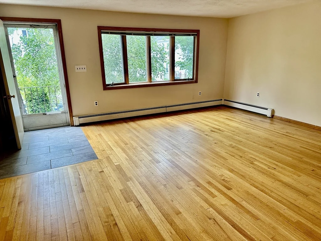 3 bed, 1 bath apartment for rent at 32 Forest St Unit 32, Watertown — photo 3 of 13