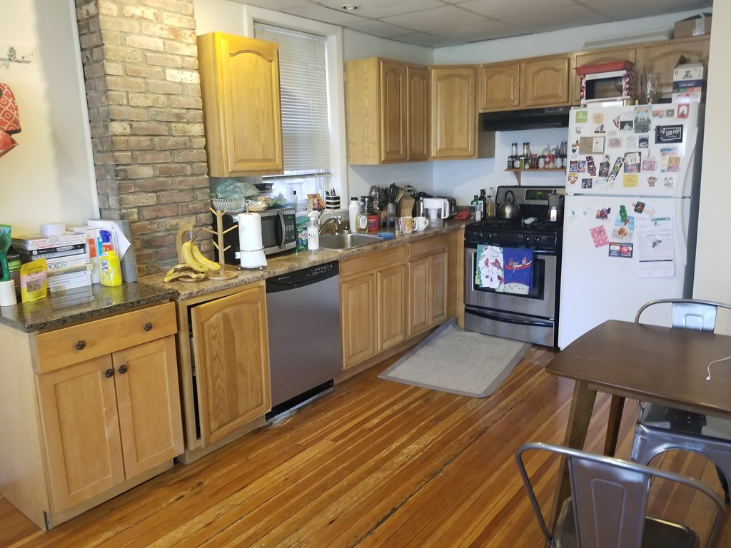 2 bed, 1 bath apartment for rent at 32 Frankfort Unit 2, East Boston — photo 9 of 15