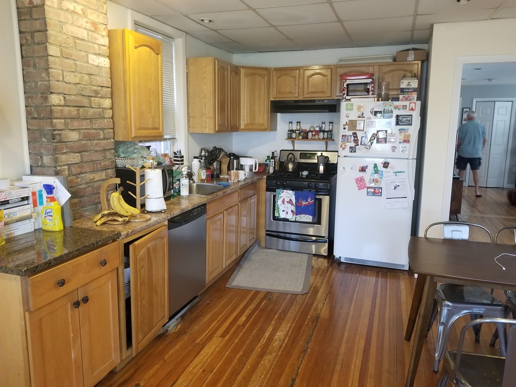 2 bed, 1 bath apartment for rent at 32 Frankfort Unit 2, East Boston — photo 10 of 15