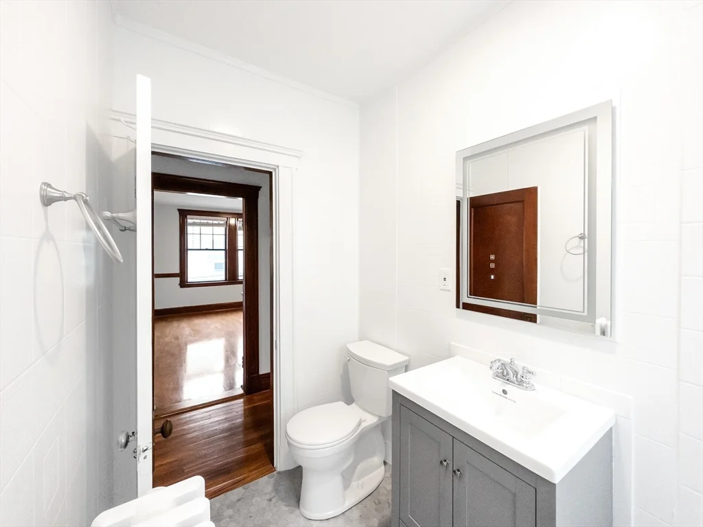 2 bed, 1 bath apartment for rent at 32 Gartland St Unit 3, Jamaica Plain — photo 8 of 16