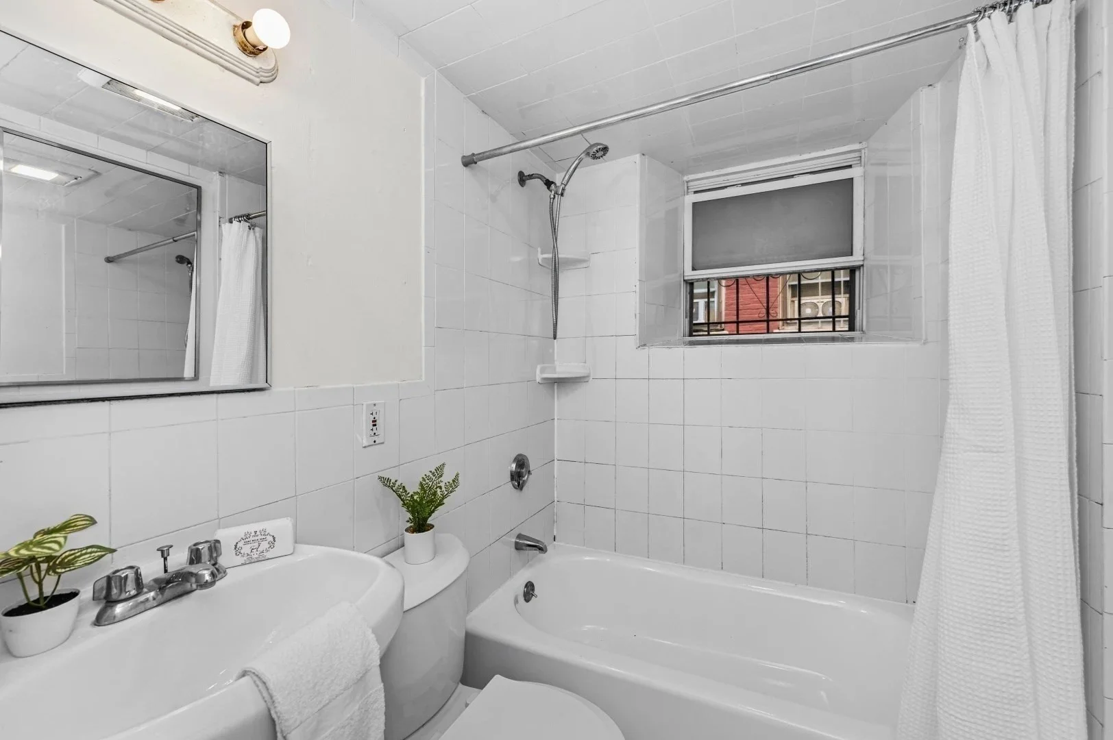 2 bed, 1 bath apartment for rent at 32 Glenville Unit A, Allston — photo 7 of 10