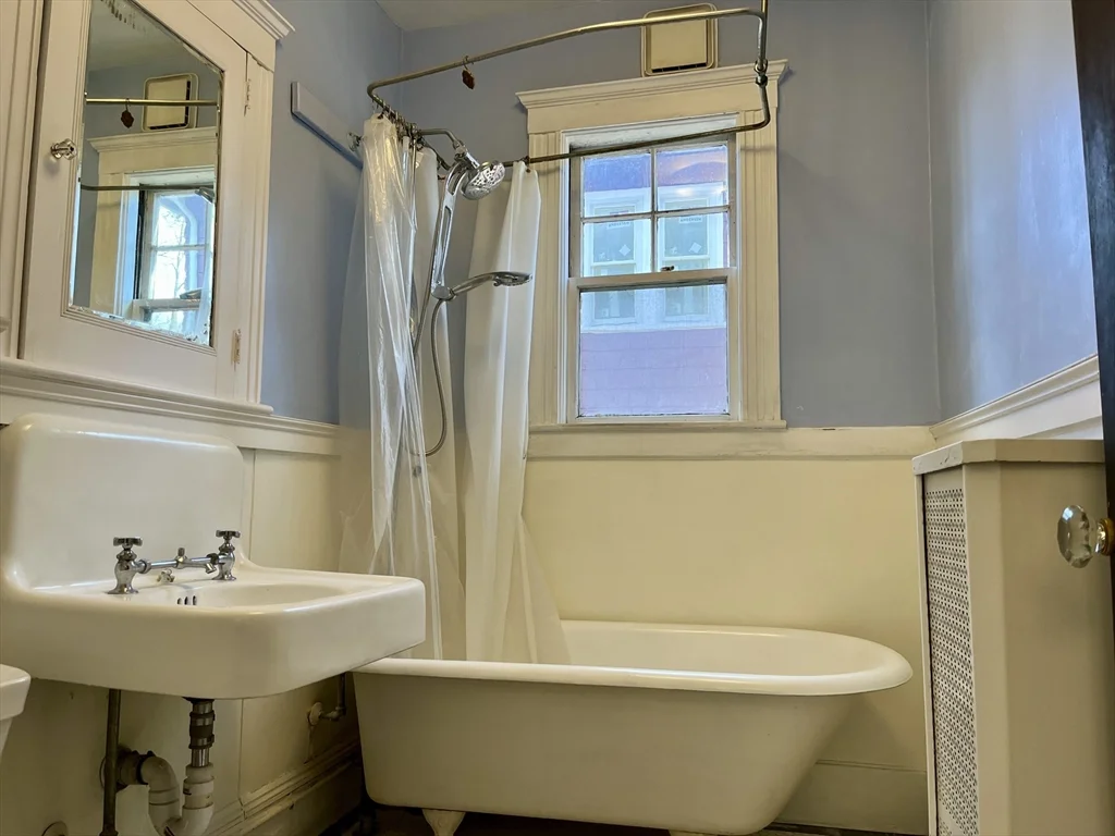 2 bed, 1 bath apartment for rent at 32 Goodrich Rd Unit 1, Jamaica Plain — photo 13 of 19