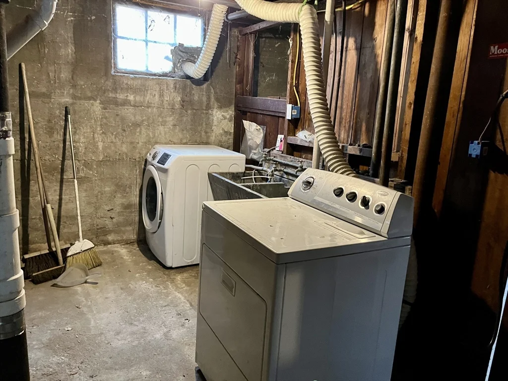 2 bed, 1 bath apartment for rent at 32 Goodrich Rd Unit 1, Jamaica Plain — photo 16 of 19