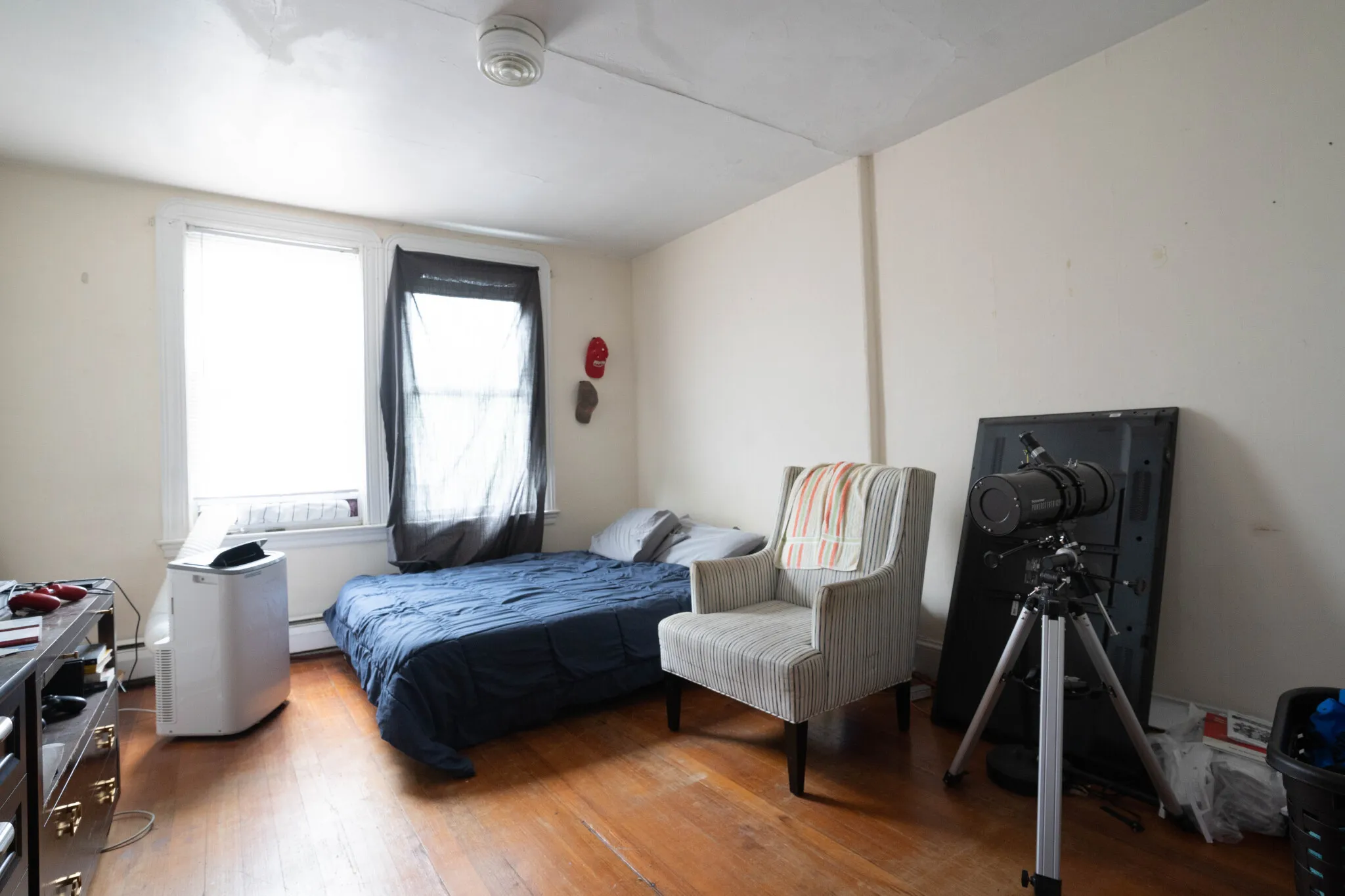 3 bed, 1 bath apartment for rent at 32 Gordon St Unit 3, Brighton — photo 5 of 7