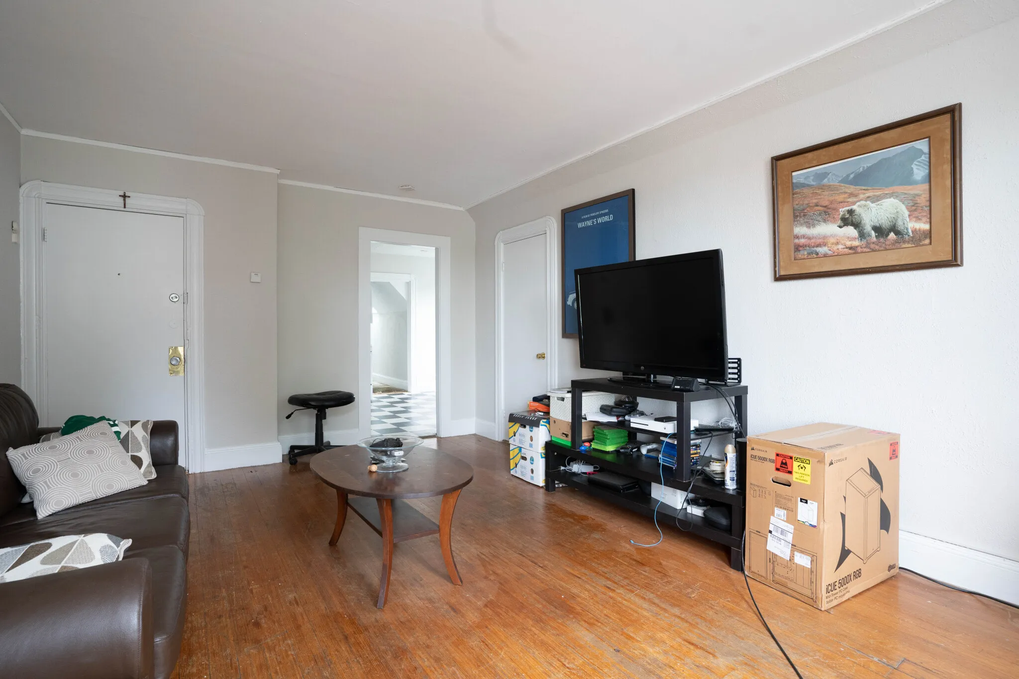 3 bed, 1 bath apartment for rent at 32 Gordon St Unit 3, Brighton — photo 3 of 7