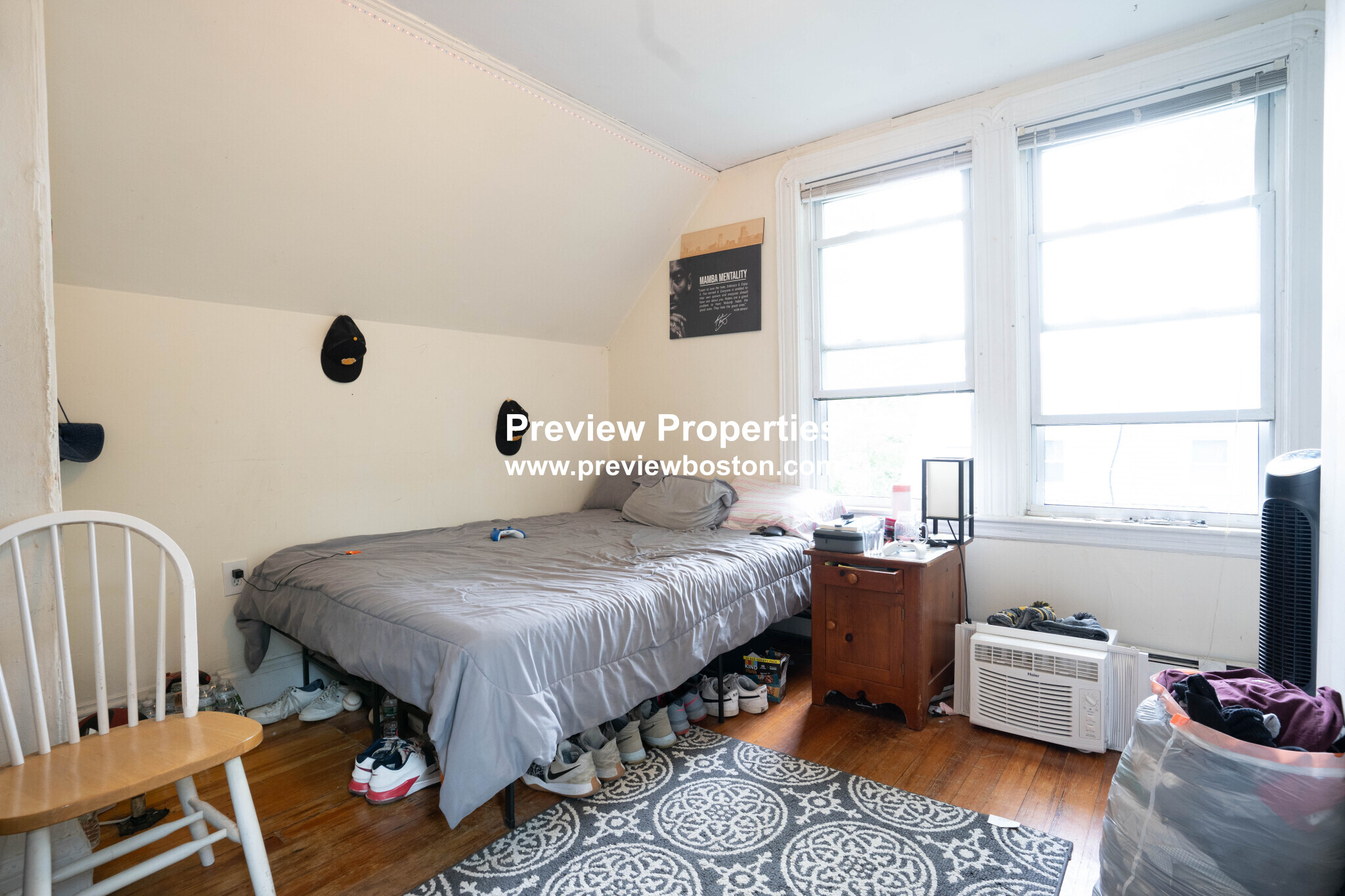 3 bed, 1 bath apartment for rent at 32 Gordon St Unit 3P, Allston — photo 5 of 7