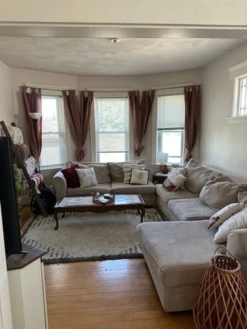 2 bed, 1 bath apartment for rent at 32 Gourley Rd Unit 1, Tufts University