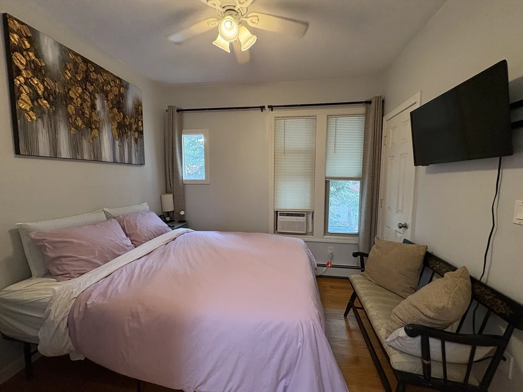 2 bed, 2 bath apartment for rent at 32 Greenwich Park Unit 1, South End — photo 9 of 24