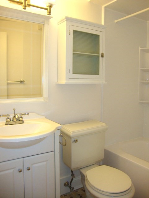 1 bed, 1 bath apartment for rent at 32 Grove Unit 5, Boston — photo 6 of 6