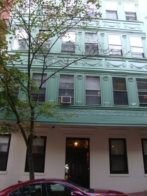 1 bed, 1 bath apartment for rent at 32 Grove Unit 7, Beacon Hill — photo 1 of 7