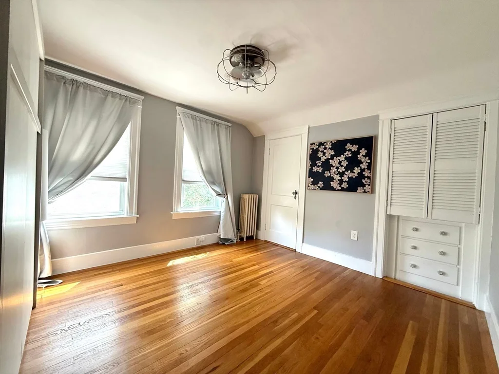 3 bed, 1 bath apartment for rent at 32 Hadwen Ln, Worcester — photo 19 of 27