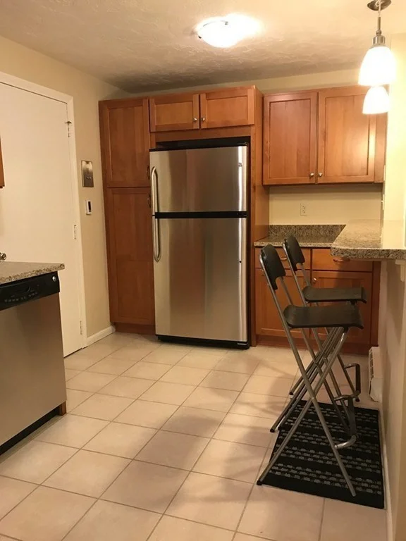 1 bed, 1 bath apartment for rent at 32 Hamilton Rd Unit 205, Arlington — photo 4 of 14