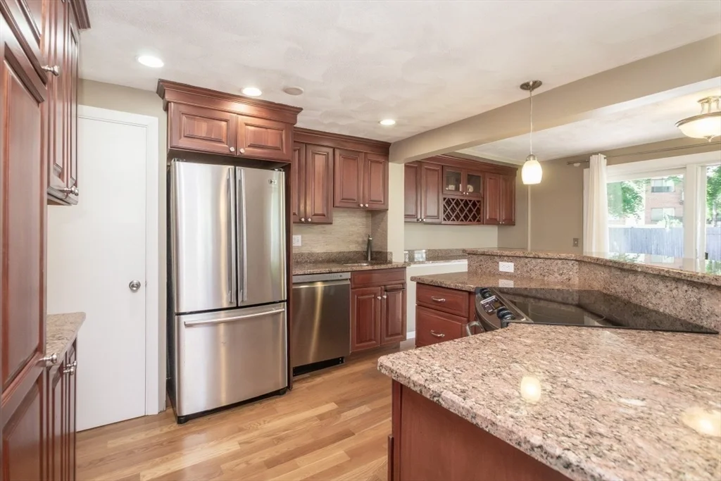 2 bed, 1 bath apartment for rent at 32 Hamilton Rd Unit 32, Wakefield — photo 12 of 39