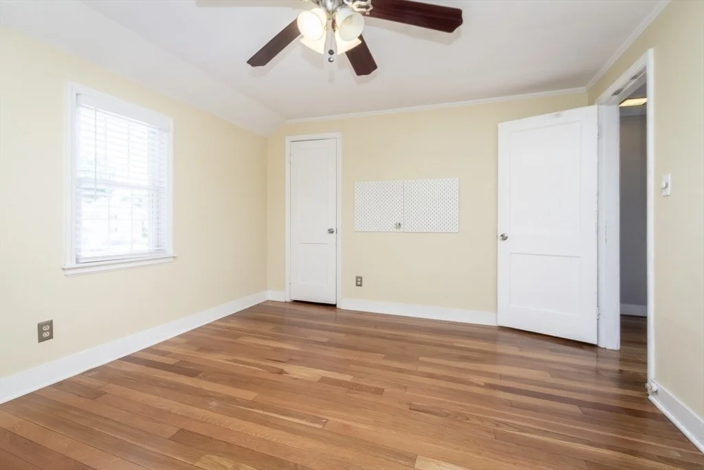 2 bed, 1 bath apartment for rent at 32 Hamilton Rd Unit 32, Wakefield — photo 23 of 39