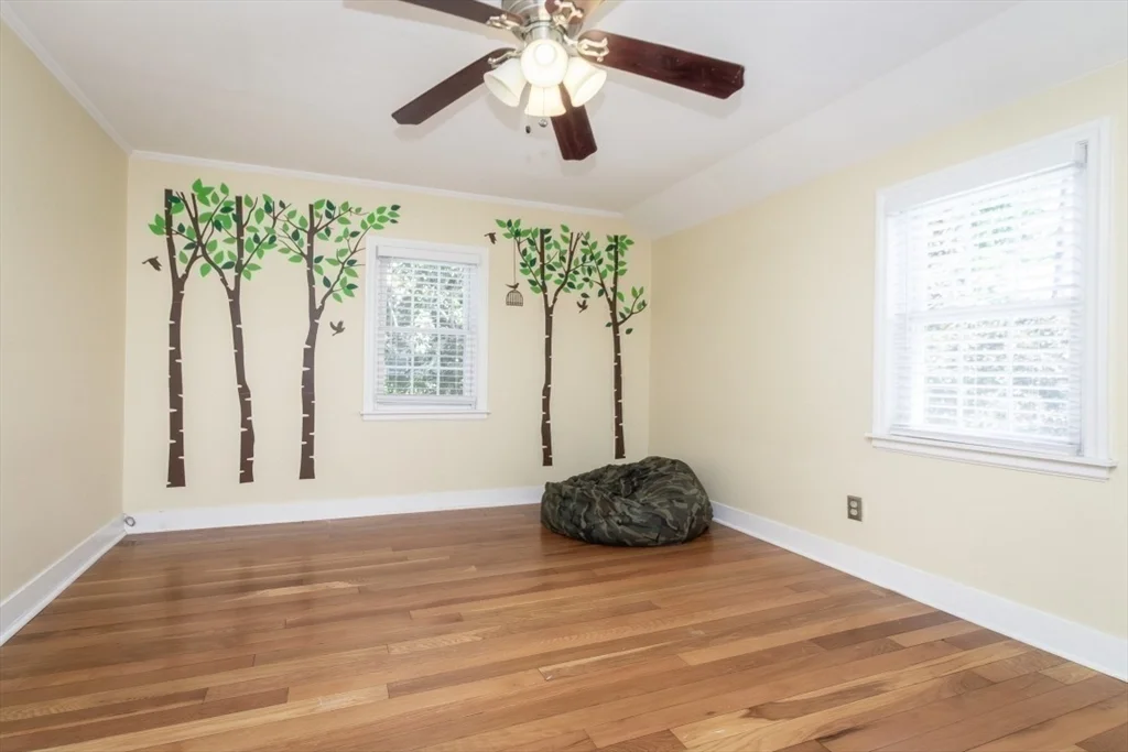 2 bed, 1 bath apartment for rent at 32 Hamilton Rd Unit 32, Wakefield — photo 20 of 39