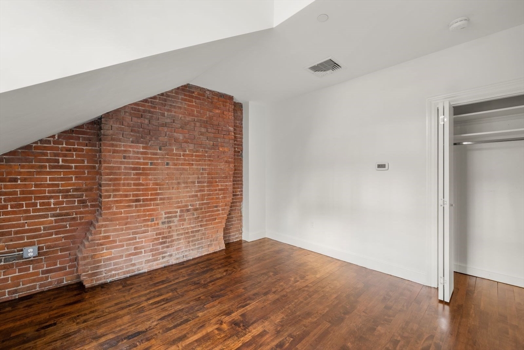 2 bed, 1 bath apartment for rent at 32 Hancock St Unit 5B, Beacon Hill — photo 19 of 24