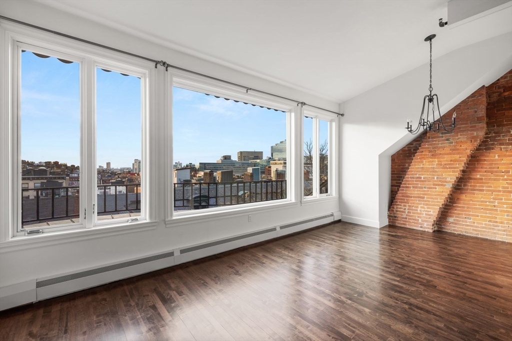 2 bed, 1 bath apartment for rent at 32 Hancock St Unit 5B, Beacon Hill