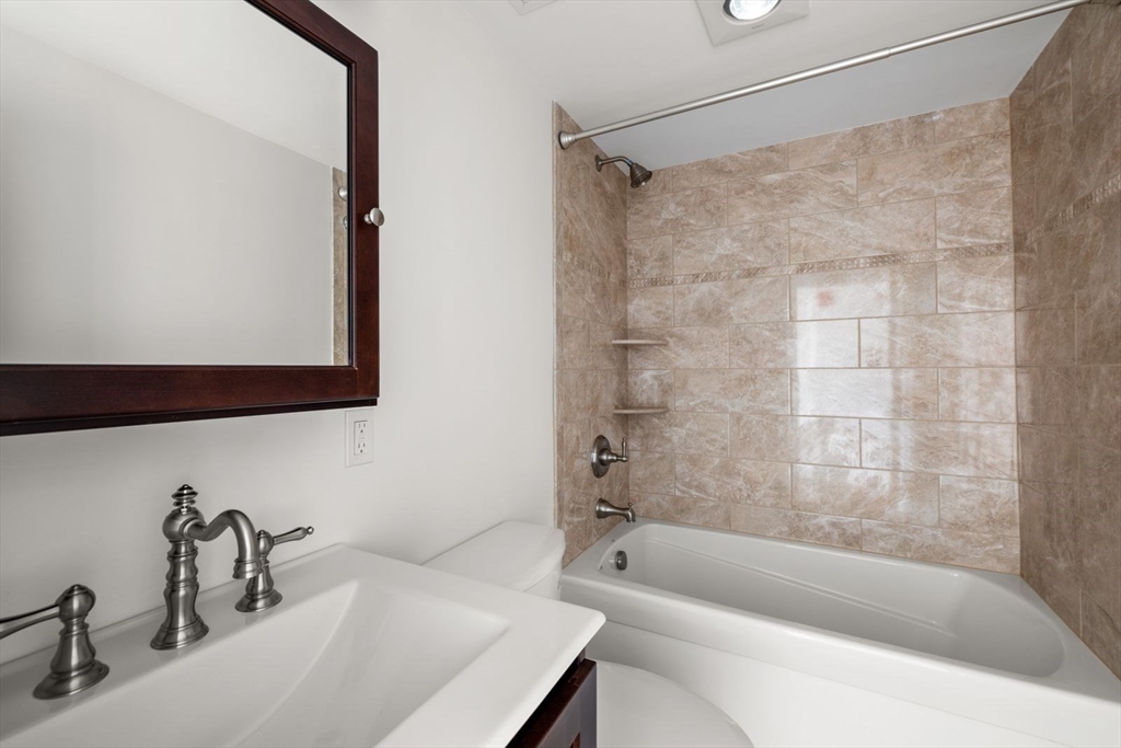 2 bed, 1 bath apartment for rent at 32 Hancock St Unit 5B, Beacon Hill — photo 14 of 24
