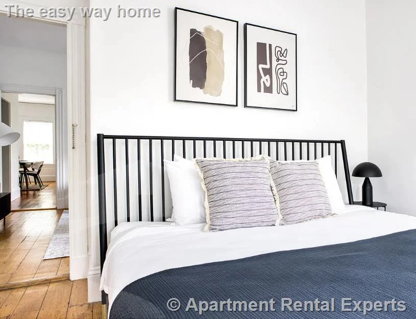 2 bed, 1 bath apartment for rent at 32 Healey St, Harvard Square — photo 2 of 23
