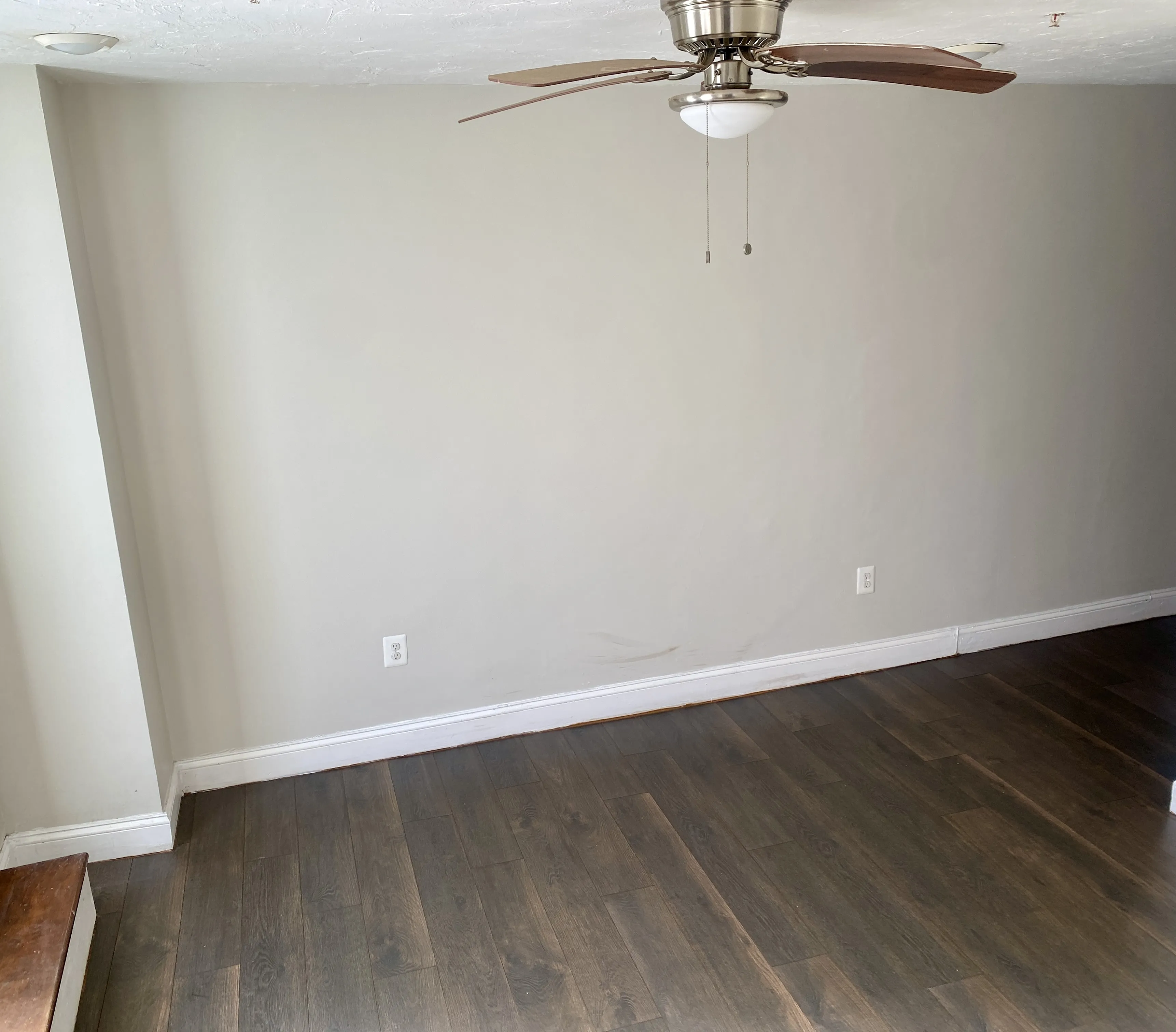 Studio bed, 1 bath apartment for rent at 32 Hinckley St Unit 1, Magoun Square — photo 4 of 10