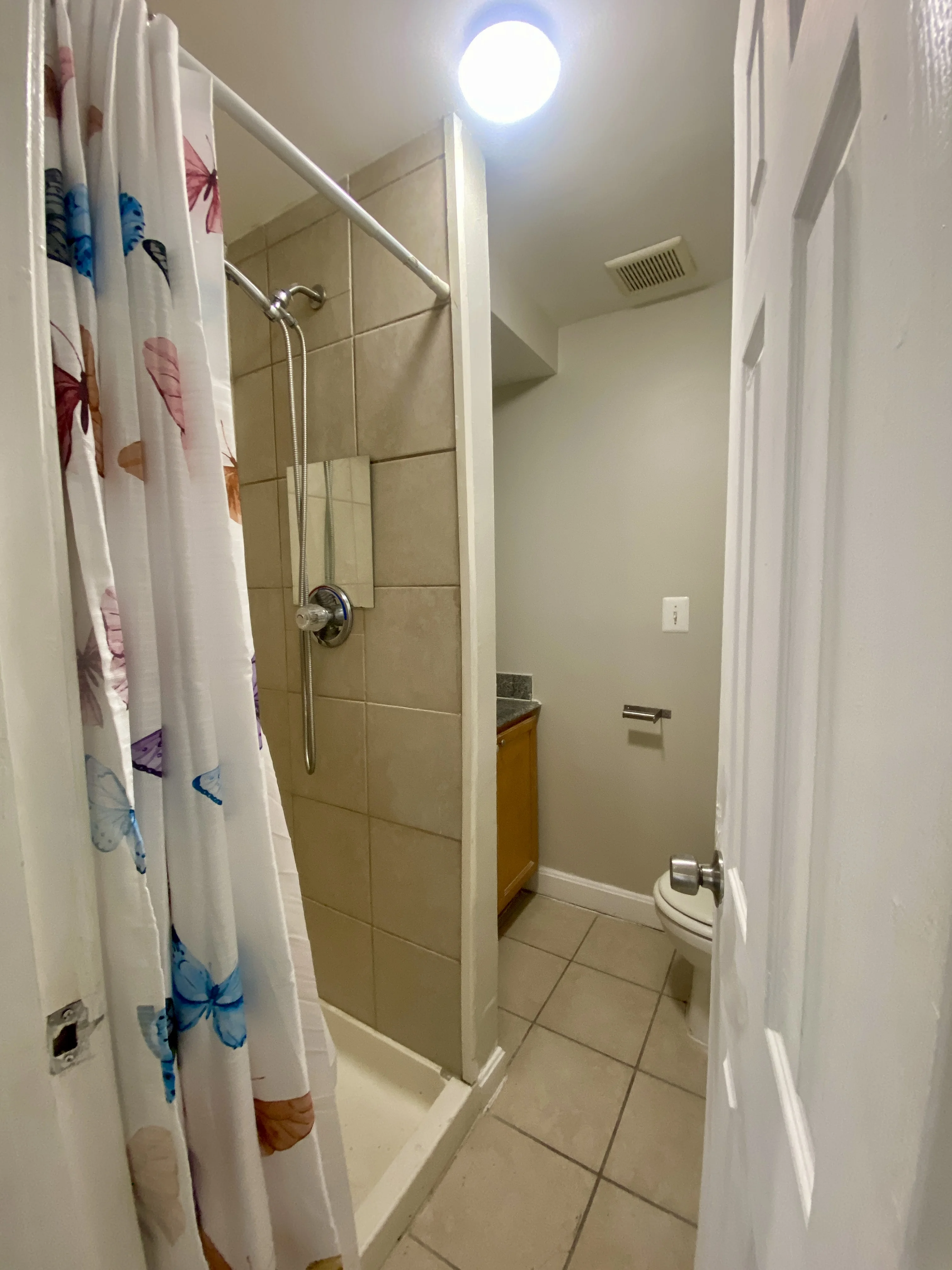Studio bed, 1 bath apartment for rent at 32 Hinckley St Unit 1, Magoun Square — photo 10 of 10