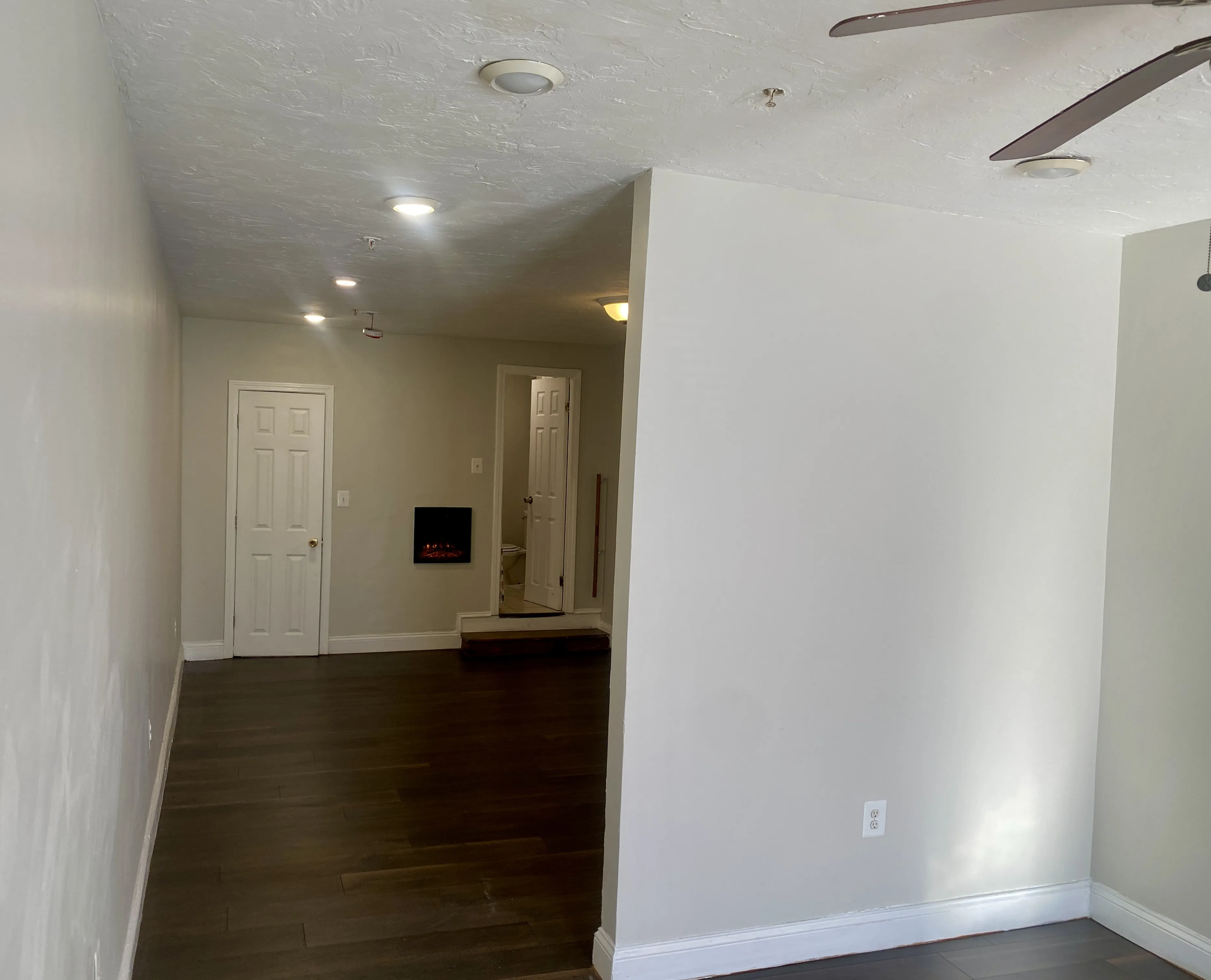 Studio bed, 1 bath apartment for rent at 32 Hinckley St Unit 1, Magoun Square — photo 5 of 10