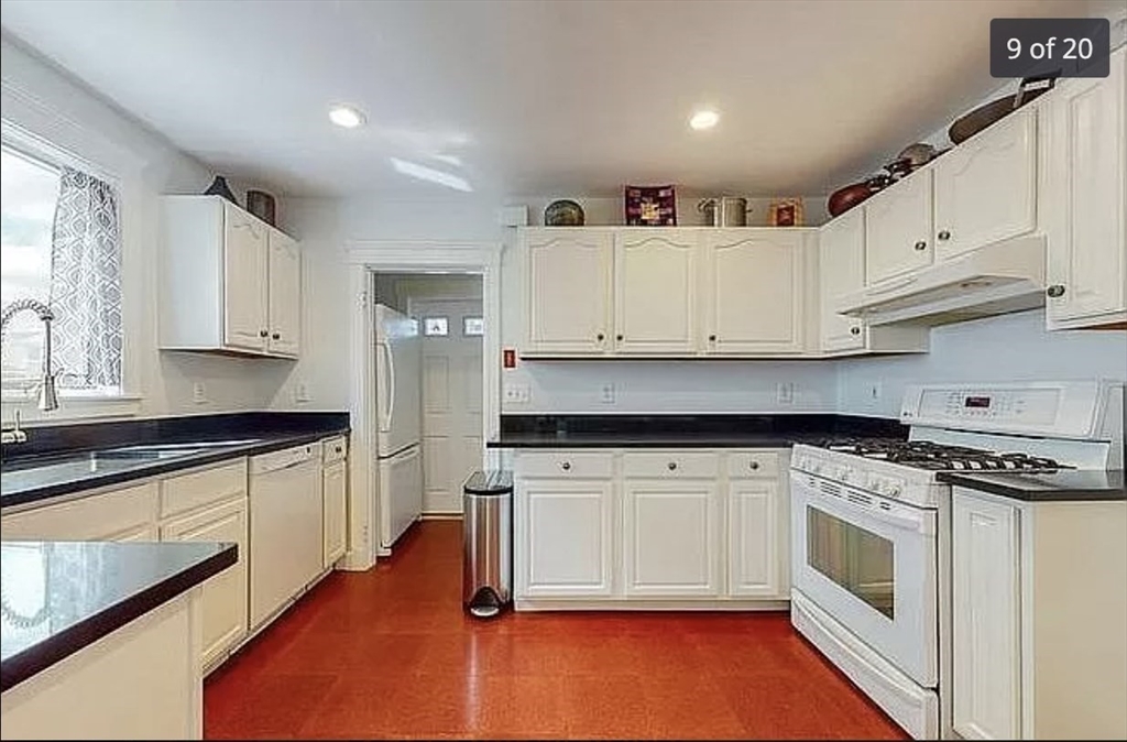2 bed, 1 bath apartment for rent at 32 Holden Unit 32, Waverley — photo 9 of 19