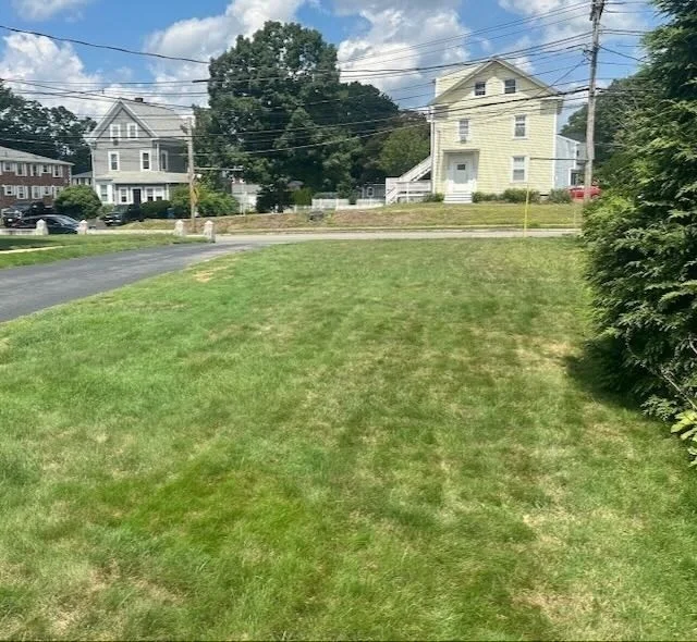1 bed, 1 bath apartment for rent at 32 Holten St Unit 2R, Danvers — photo 9 of 11